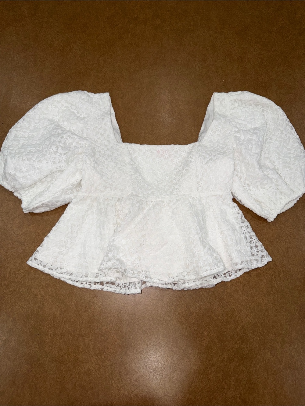 Buddy Love White Floral Lace Square-Neck Puff Sleeve Peplum Crop Top • Medium
